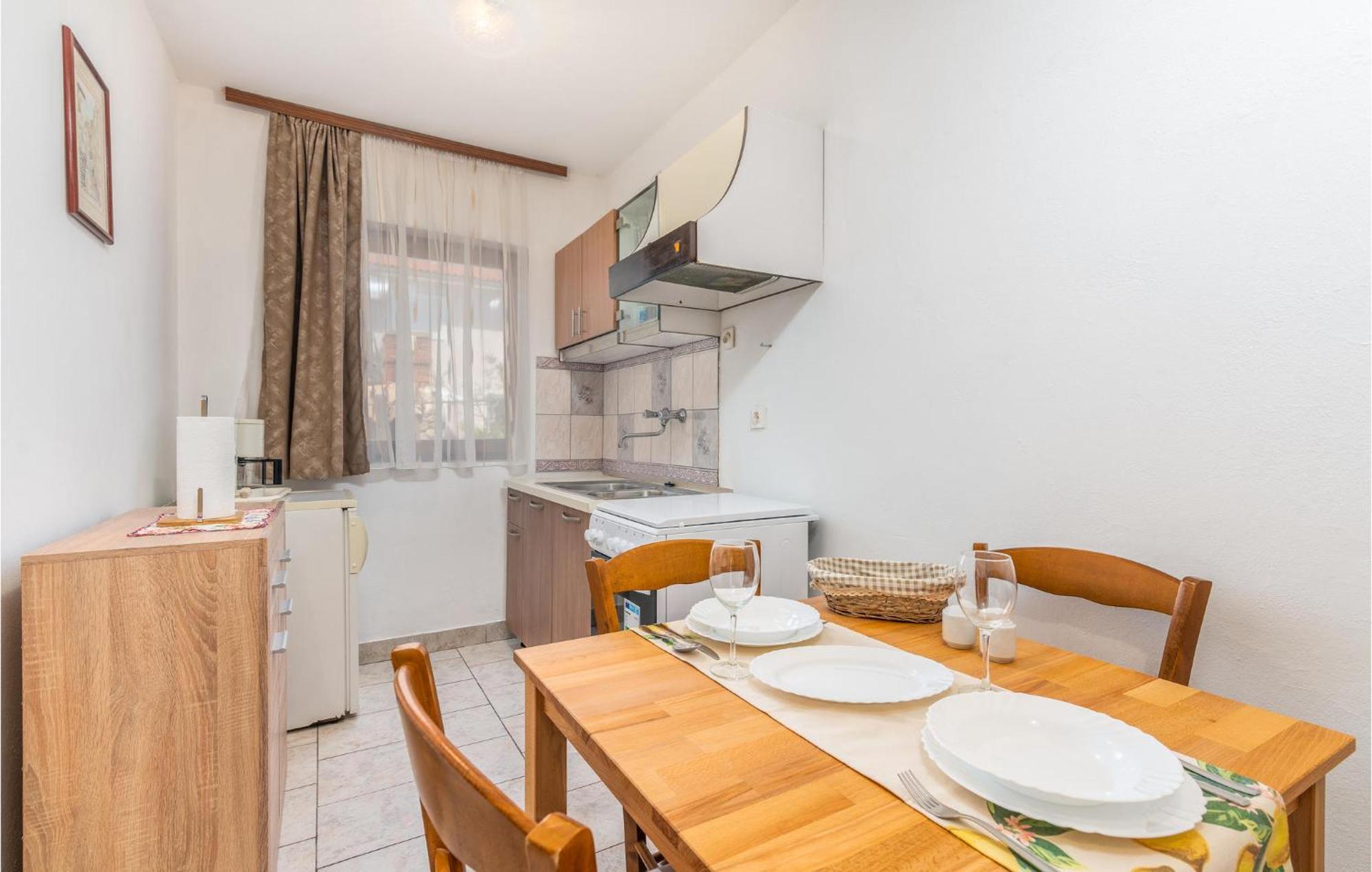 Gorgeous Apartment In Krk With Wifi Krk Town Exterior foto